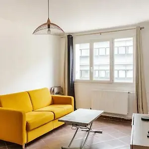 Appartamento Superbe Studio Gambetta, Parigi