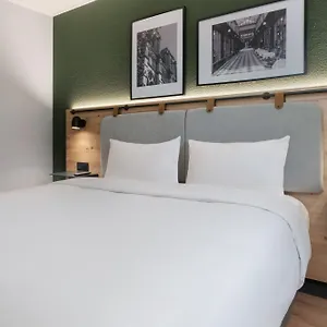 2* Otel Campanile 15 - Tour Eiffel